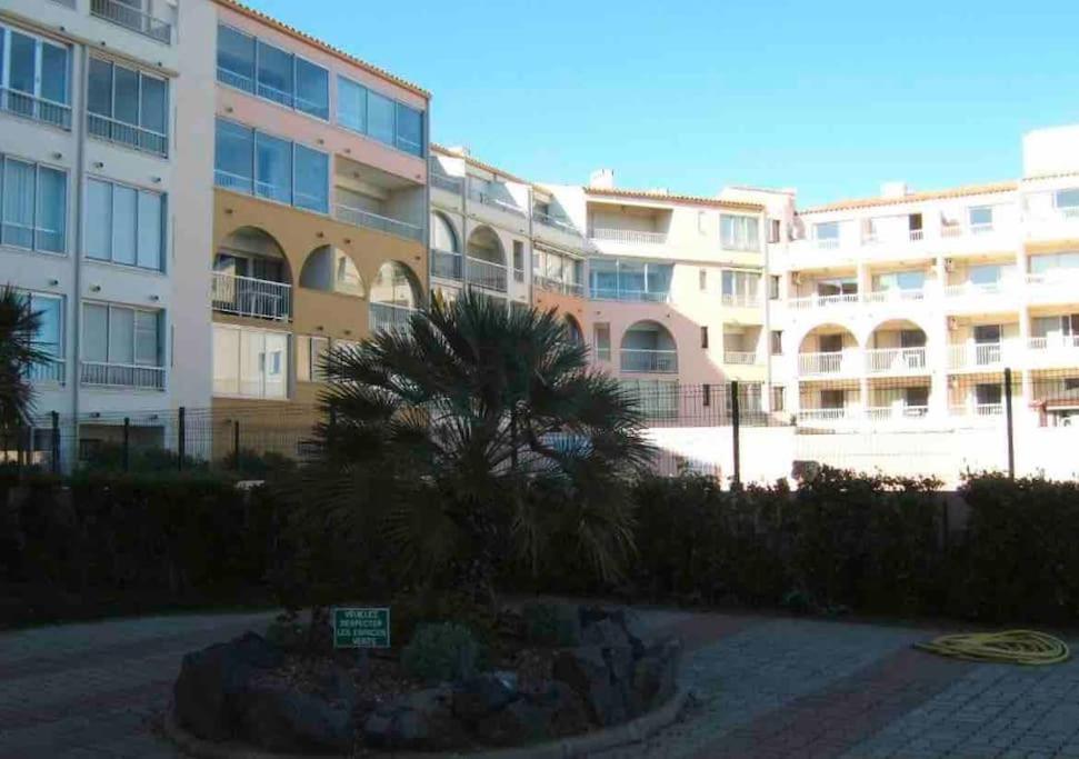 Superbe Appartement 6 Personnes Avec Piscine Secteur Richelieu, A 400M De La Plage Et A 650M Du Centre Port แอกด์ ภายนอก รูปภาพ
