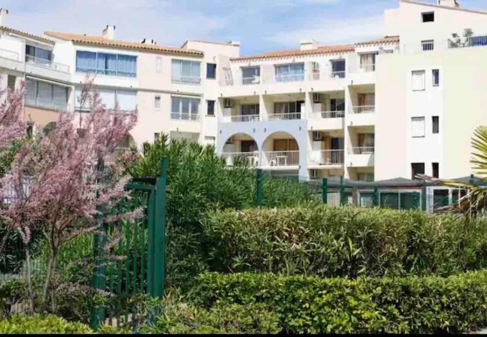Superbe Appartement 6 Personnes Avec Piscine Secteur Richelieu, A 400M De La Plage Et A 650M Du Centre Port แอกด์ ภายนอก รูปภาพ