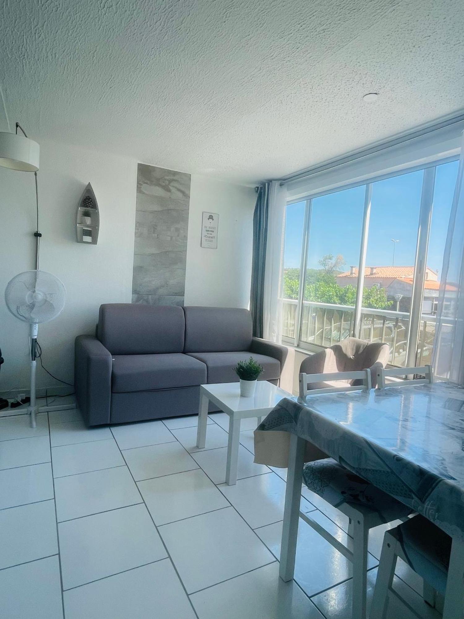 Superbe Appartement 6 Personnes Avec Piscine Secteur Richelieu, A 400M De La Plage Et A 650M Du Centre Port แอกด์ ภายนอก รูปภาพ